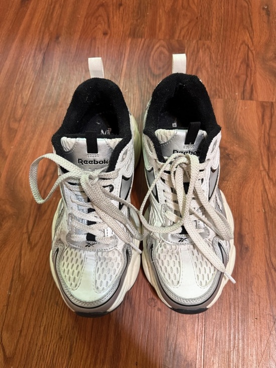 Reebok Shoes - Reebok Comfort Footbed Ortholite Sneakers